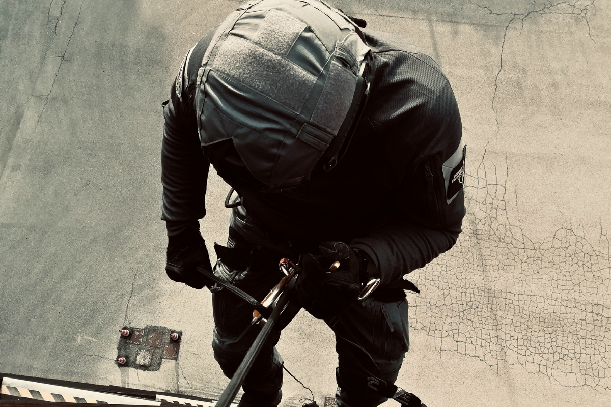 TACTICAL ROPE OPERATIONS